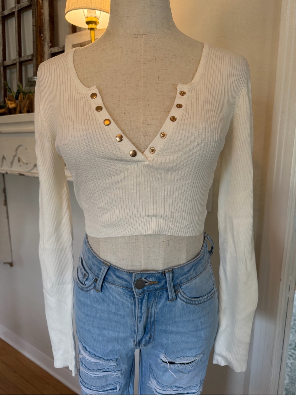 Papaya Cream Ribbed V-Neck Long Sleeve Crop Top